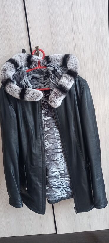зимние женские куртки купить бишкек: Кожаная куртка, M (EU 38)