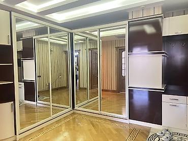 Квартиры: 4 комнаты, 210 м² — 4