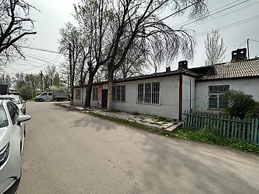 Продажа помещений свободного назначения: Здание смешанного типа, расположенное на угловом участке, идеально — 2