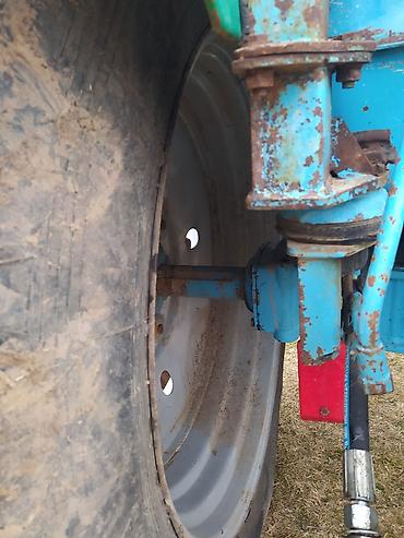 Traktorlar: Minsk Traktor Zavodunun Belarus seriyasından dördçəkən traktor — 24