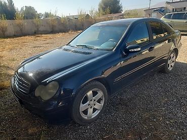 сешка зеленый: Mercedes-Benz C-Class: 2002 г., 2 л, Автомат, Бензин, Седан — 1