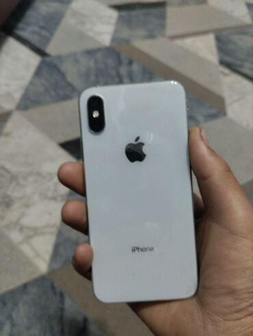 Apple iPhone: IPhone Xs, Б/у, 256 ГБ, Белый, Защитное стекло, Чехол, Кабель, 82 %