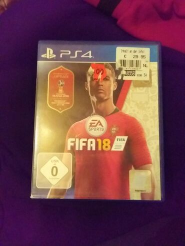 PS4 (Sony Playstation 4): PlayStation 4 satılır 350 manata heç bir problemi yoxdu ciddi şəxslər — 1