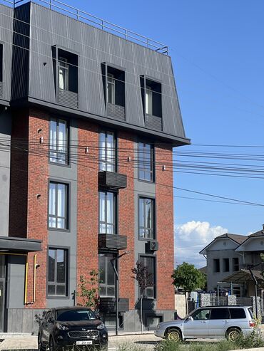Продажа домов: Дом, 147 м², 4 комнаты, Риэлтор, Евроремонт