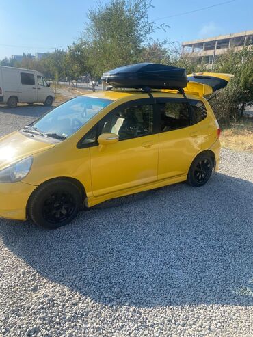 Honda: Honda Fit: 2005 г., 1.3 л, Вариатор, Газ, Хэтчбэк