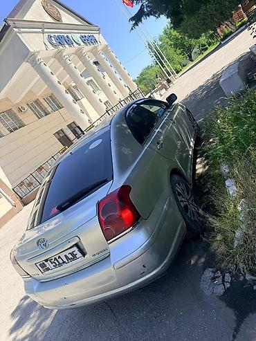 Toyota Avensis: 2003 г., 1.9 л, Автомат, Бензин, Хэтчбэк — 2