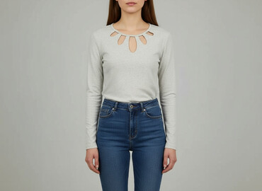 t shirty 4 f: Жіноча блуза, розмір S