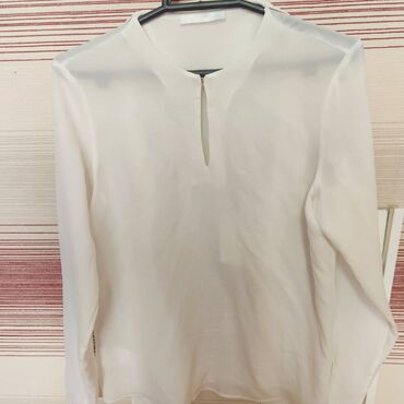 Köynək və bluzalar: Orijinal Hugo Boss ipək qadın koftası. S ölçü (36). Hugo Boss bluzka -da lalafo.az — 3 Köynək və bluzalar: Orijinal Hugo Boss ipək qadın koftası. S ölçü (36). Hugo Boss bluzka — 3