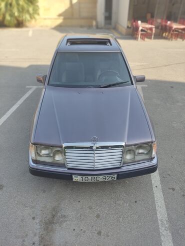 mersedes titanik: Mercedes-Benz E 250: 2.5 л | 1992 г. Седан