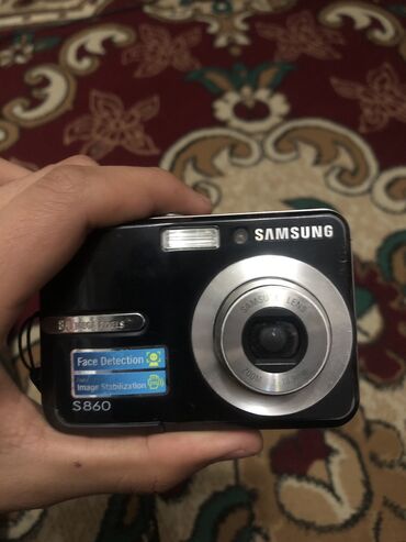 Фотоаппараты: Цифровой фотоаппарат Samsung