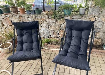 Bağ kresloları: Həm şezlonqlar həm də sehpa qatlana bilir, komfortludur, bağ evi — 13