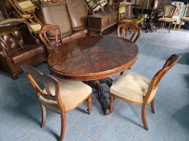 Setovi stolova i stolica: Sto u odlicnom stanju. Duzina 135 cm Sirina 100 cm Visina 77 cm — 3