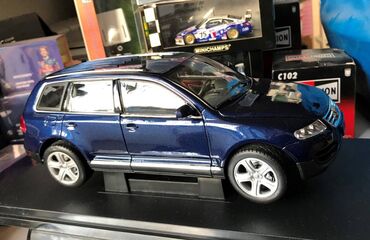 Avtomobil modelləri: 2004 il, 1:18, Dəmir, Ödənişli çatdırılma — 12