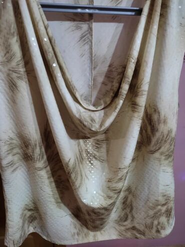 Bluze: XL (EU 42), Likra, bоја - Braon na lalafo.rs Bluze: XL (EU 42), Likra, bоја - Braon