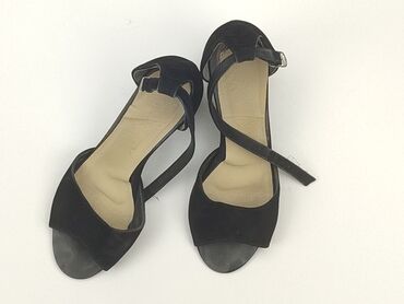 krótkie spodenki allegro damskie: Sandals for women, 39, condition - Good