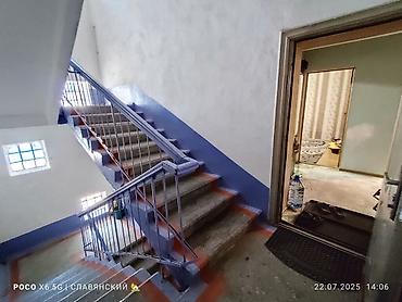возле дороги: 3 комнаты, 62 м², Индивидуалка, 3 этаж — 3