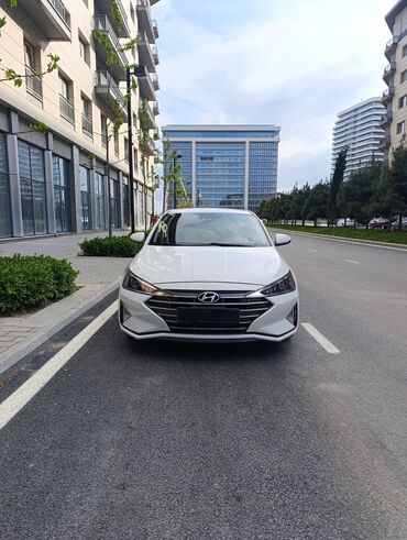 sumqayit masin bazari vito: Hyundai Elantra: 2 l | 2019 il Sedan