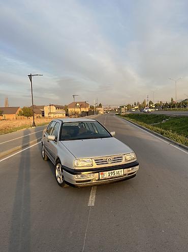 k3 ve: Volkswagen Vento: 1993 г., 1.8 л, Механика, Бензин, Седан — 3