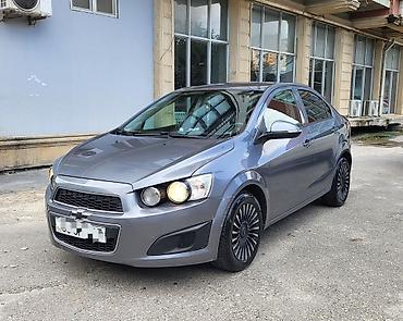 chevralet aveo: Chevrolet Aveo sedan - Korpus: 4 qapılı sedan, boz (metallic) rəng - — 2
