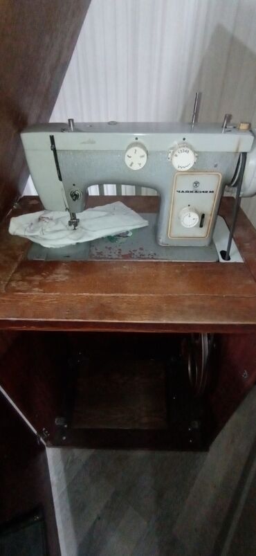 детская швейная машинка: Швейная машина Chayka, Электромеханическая, Полуавтомат
