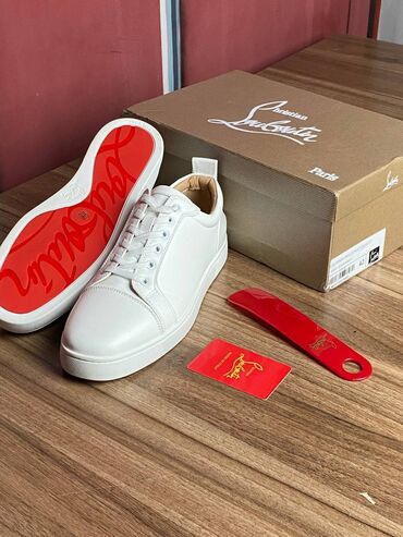 мужские туфли с красной подошвой: 🚸 Louboutin x Louis Junior 💸price - 4590som 📐: 39-47 🧩 качество