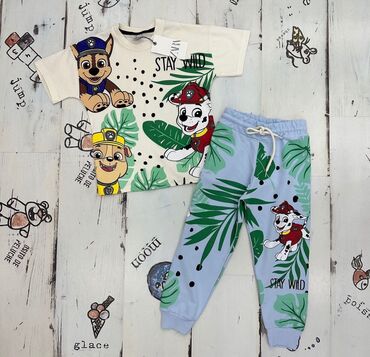 Zara dest. Yeni. 100% pamuk.
Ölçü: 2-3, 4-5, 5-6, 7-8