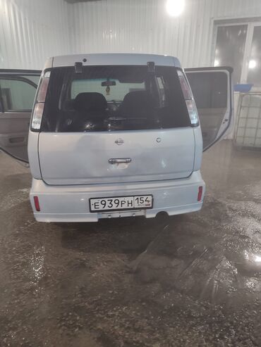 обмен на легковую: Nissan Cube: 2001 г., 1.3 л, Автомат, Бензин, Универсал