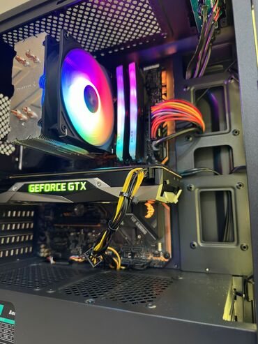Masaüstü kompüterlər və iş stansiyaları: • CPU : i7 9700K (4.90 GHz) • MB : Asus TUF Z390-PLUS GAMING • RAM  — 5