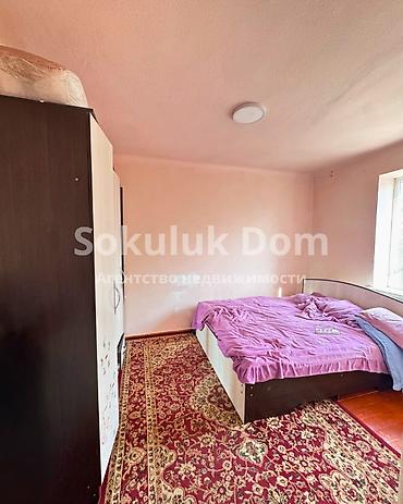 Продажа коттеджей и домов: 🏠Продается дом в с. Сокулук 🟡Комнаты: 8 🟡Участок: 8 соток 🟡Отопление — 7