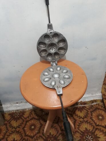 алмашам меняю обмен: Отдам советскую орешницу б/у,в нормальном состоянии, за 5 кг сахара