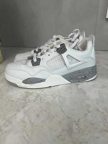 jordan 3: Мужские кроссовки, 36, Air Jordan, Б/у, цвет - Белый, Самовывоз, Платная доставка — 1