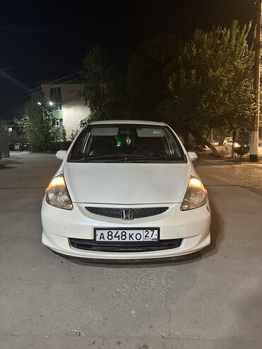 Honda: Honda Fit: 2001 г., 1.3 л, Автомат, Бензин, Седан