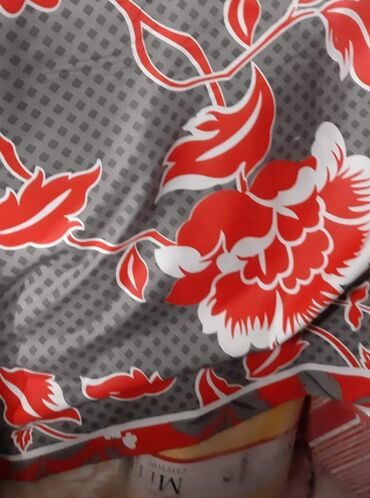 Posteljina: Singl — 6