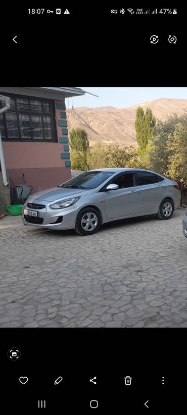 бус: Hyundai Solaris: 2014 г., 1.6 л, Автомат, Бензин, Бус