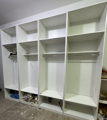 Dolablar: Yeni, Açılan, Düz dolab, Qarderob, paltar dolabı