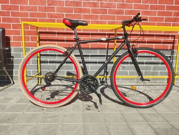 бу велосипет: Велосипед шосейный, колеса на пром перед на шарах, втулки джойтек