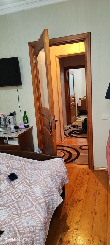 Köhnə tikili: Bakı, Bakıxanov qəs., 3 otaqlı, Köhnə tikili, m. Neftçilər, 70 kv. m — 6