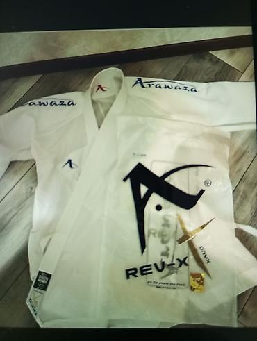 Kişi geyimləri: Arawaza Rev-X karate geyimi - Brend: Arawaza - Model/Səviyyə: REV-X — 1