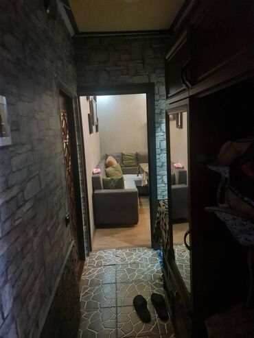 Köhnə tikili: Bakı, 2-ci mikrorayon, 2 otaqlı, Köhnə tikili, m. Memar Əcəmi, 56 kv. m — 16