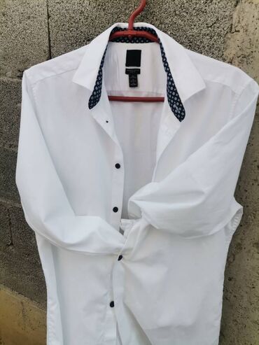 Košulje: Kao nova snežno bela muška košulja. Veličina 39/40. Slim fit — 24