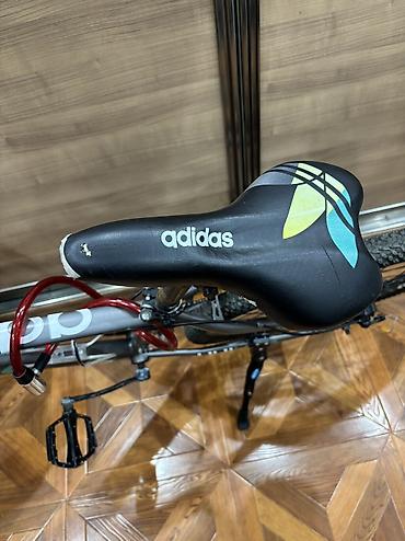 adidas velo: Sport velosiped 26. Hər iki təkərdə yeni alınıb. Oturacağı üçün çexolu — 9