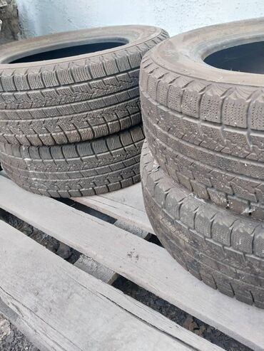 бочка балон: Шины 195 / 65 / R 15, Зима, Б/у, Комплект, Легковые, Китай, Roadstone