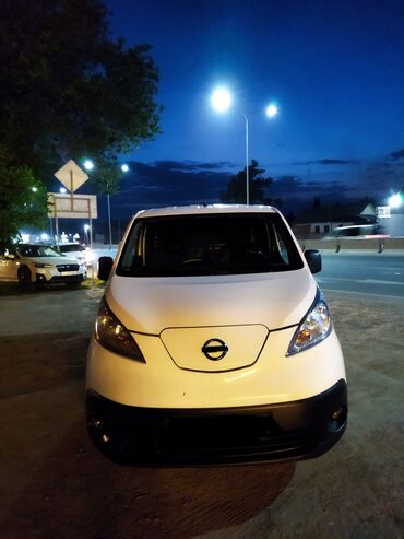 срочно продать машину: Продается Электромобиль, Nissan E NV-200 в хорошем состояний