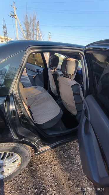 Ford: Ford Focus: 2000 г., 2 л, Автомат, Бензин, Седан — 12