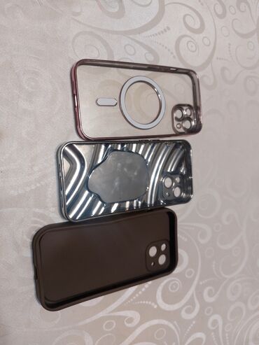 корпус для пе: Набор из трёх чехлов для iPhone 13. Что внутри: - Прозрачный чехол с