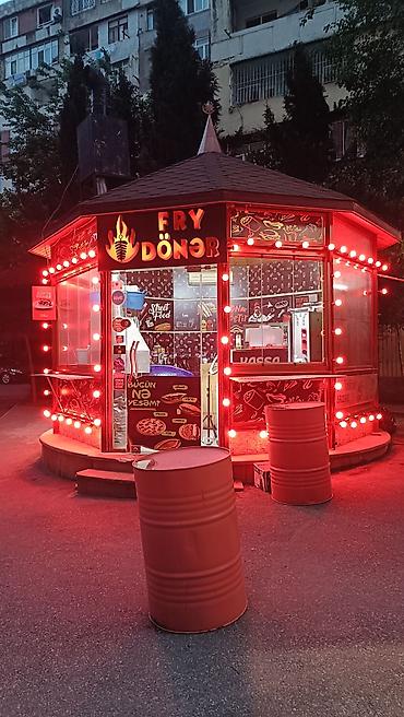 kiosk satici: FRY DÖNƏR – küçə yeməyi köşkü Biznesi Satiram.Arenda 500 azn.Ciddi — 1