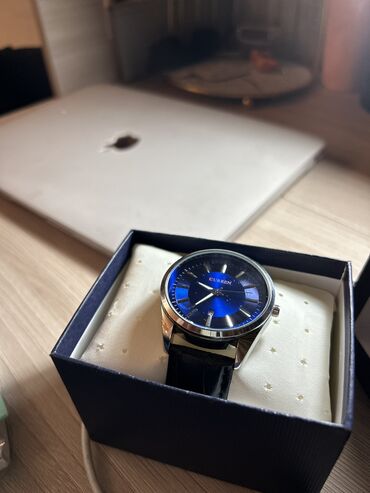 часы curren 8106: Наручные часы, Мужские Новые, кожанный ремешок синего цвета Не