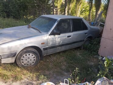 мазда 323 2003 год: Mazda 626: 2 л, Механика, Бензин, Седан