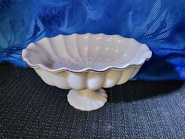 Ostalo posuđe: Porcelanska bombonijera 1970/80te godine. Bombonijera perfektna — 4