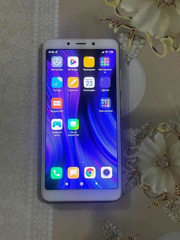 Redmi: Redmi, Redmi 6, Б/у, 32 ГБ, цвет - Золотой, 1 SIM